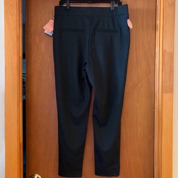 SHAPERMINT NWT Women's Slim Leg Black Pants. Large - Picture 3 of 8